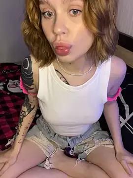 Stella_Curly from StripChat is Freechat