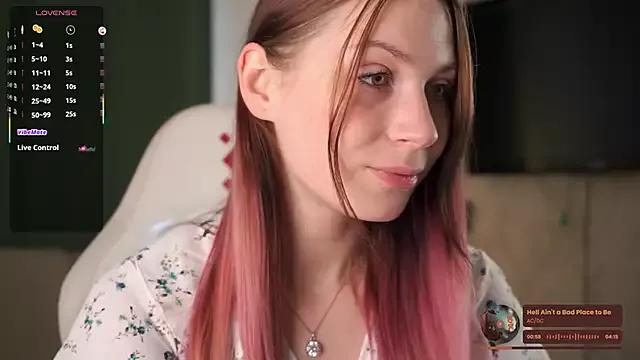 Stella_of_steel from StripChat is Freechat