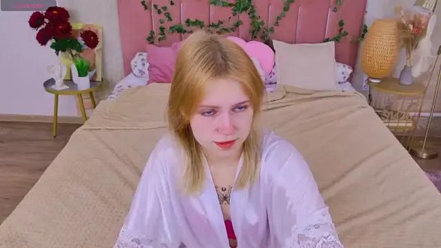 Explore our live girls sluts from our Custom and Multi clubs and checkout exclusive access to highly interactive content, such as shape, hair, titties, pussy type and many more.