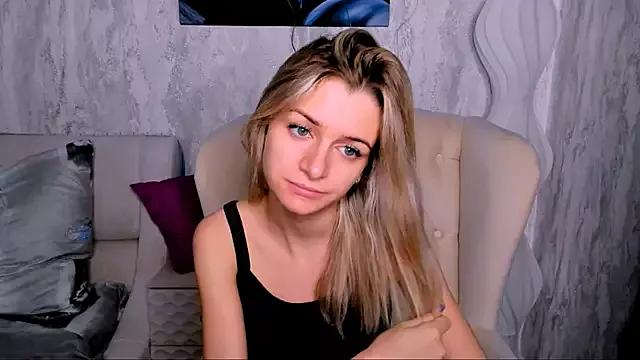 Explore our live girls sluts from our Custom and Multi clubs and checkout exclusive access to highly interactive content, such as shape, hair, titties, pussy type and many more.