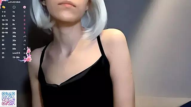 Stelline_ from StripChat is Freechat