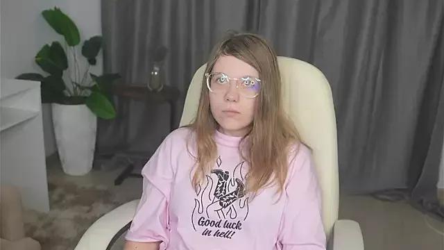 StepanieSchoeller from StripChat is Freechat