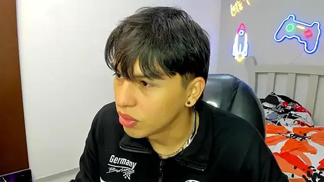 StiwenTwink from StripChat is Freechat