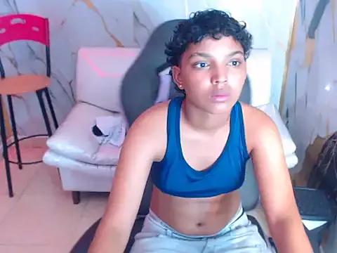 stormi_rouse18 from StripChat is Freechat