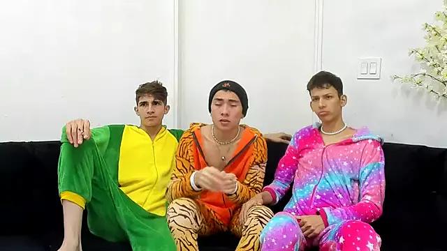 StrawwBoys from StripChat is Freechat
