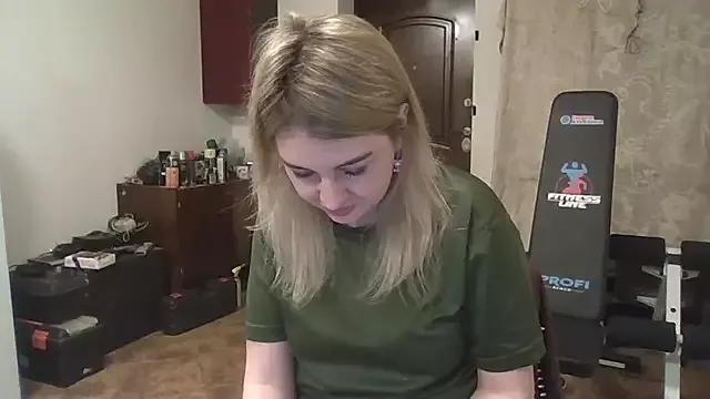 Explore our live girls sluts from our Custom and Multi clubs and checkout exclusive access to highly interactive content, such as shape, hair, titties, pussy type and many more.