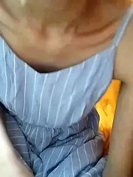 Sugarsamira from StripChat is Freechat