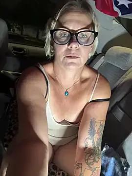 SummerBlueMoon from StripChat is Freechat