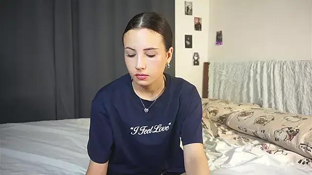 Explore our live girls sluts from our Custom and Multi clubs and checkout exclusive access to highly interactive content, such as shape, hair, titties, pussy type and many more.
