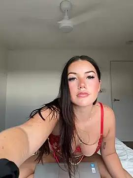 summermc_xx from StripChat