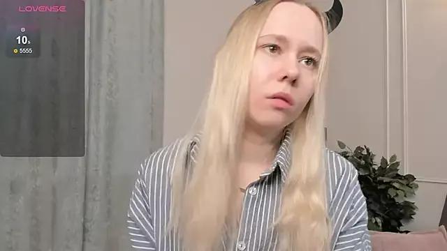 SunnBute from StripChat