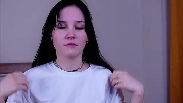SunnEsser from StripChat