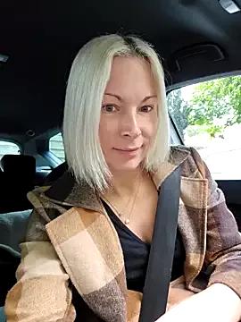 Photos of Sunny-Sin from StripChat is Freechat