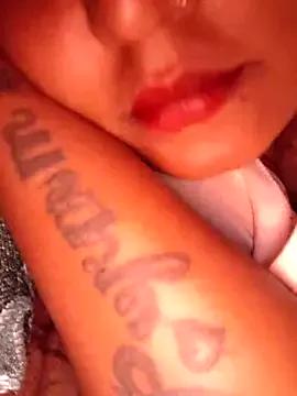 Explore our live girls sluts from our Custom and Multi clubs and checkout exclusive access to highly interactive content, such as shape, hair, titties, pussy type and many more.