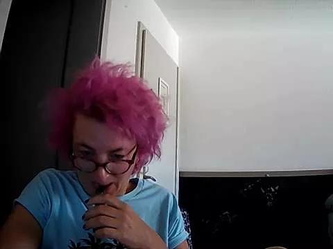 Sunnylarrah from StripChat