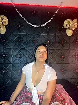 Photos of Sunset_mia from StripChat is Freechat