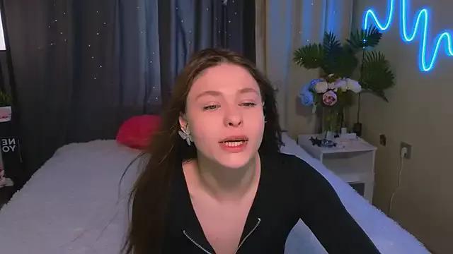Explore our live girls sluts from our Custom and Multi clubs and checkout exclusive access to highly interactive content, such as shape, hair, titties, pussy type and many more.