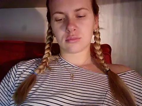 SuppperBlondie from StripChat