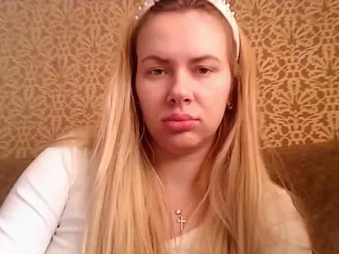 SuppperBlondie from StripChat
