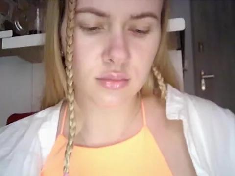 SuppperBlondie webcams show profile image 