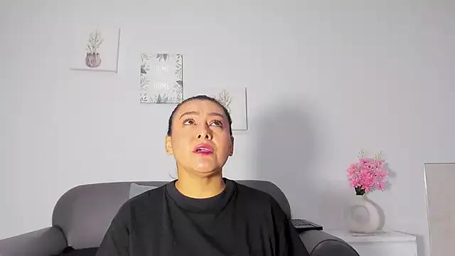 susan_hotmilf from StripChat is Freechat