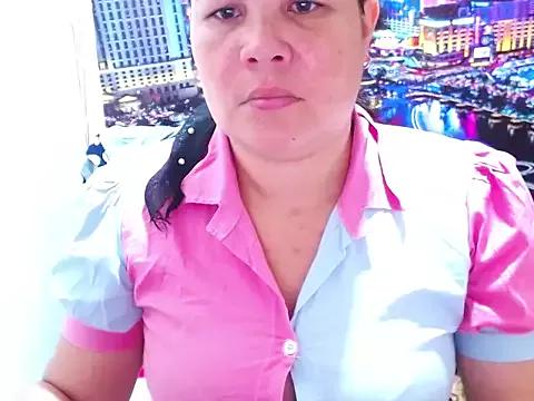 susana_nastyy from StripChat is Freechat