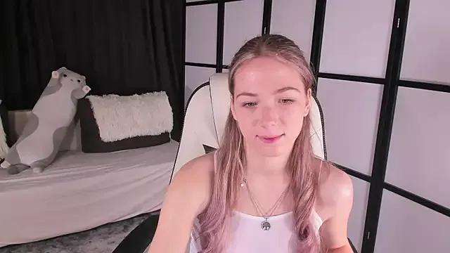 SusanMimi from StripChat is Freechat