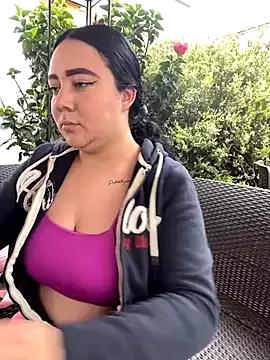 Susann_Pink from StripChat is Freechat