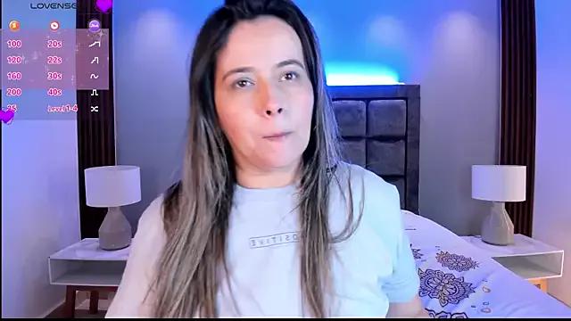 Susann_Ross from StripChat