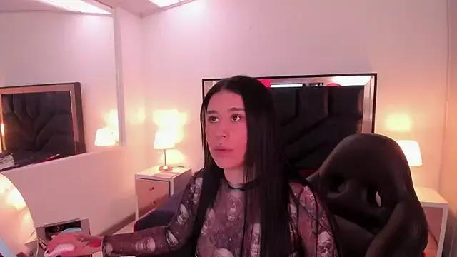 Explore our live girls sluts from our Custom and Multi clubs and checkout exclusive access to highly interactive content, such as shape, hair, titties, pussy type and many more.