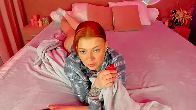 Susie_Porter from StripChat