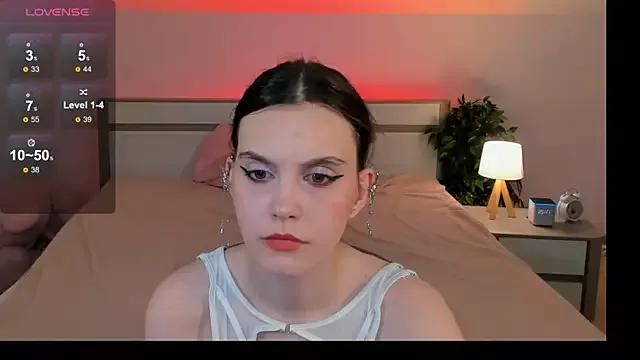 Explore our live girls sluts from our Custom and Multi clubs and checkout exclusive access to highly interactive content, such as shape, hair, titties, pussy type and many more.
