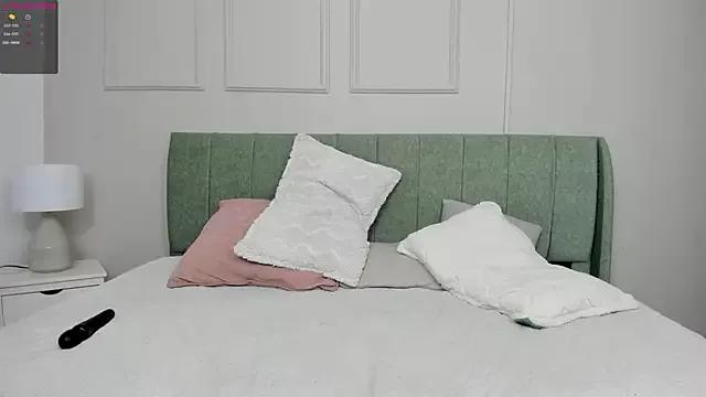 Sussanewolf from StripChat