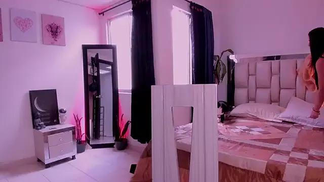 Sussy_Bell01 from StripChat