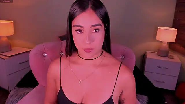 Sussy_Bell01 from StripChat