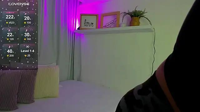 susyy7 from StripChat