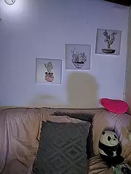 Suzanelee1 from StripChat is Freechat