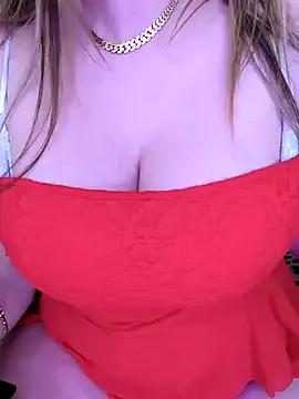 Suzi_sex_arab from StripChat is Freechat