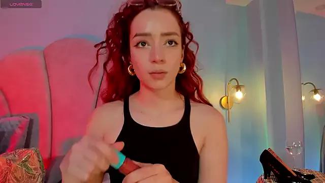 sweeet_peach from StripChat