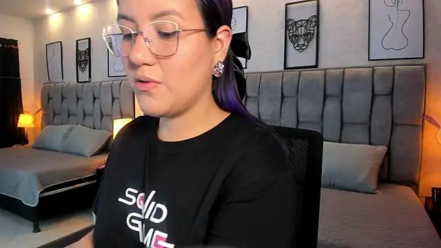 sweet--emily from StripChat
