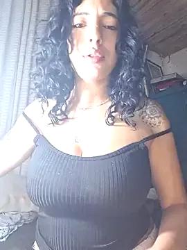 Sweet-diamondxxx from StripChat