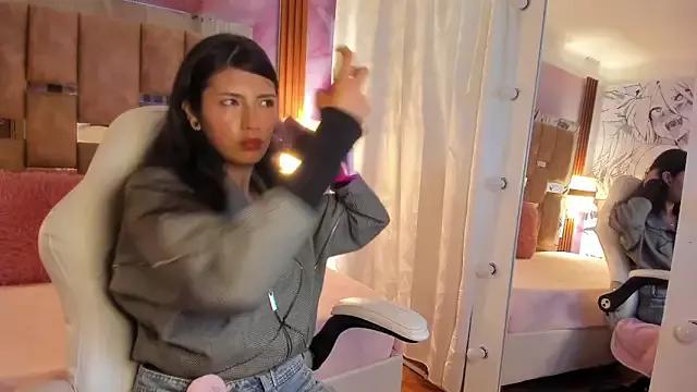 sweet-muse from StripChat