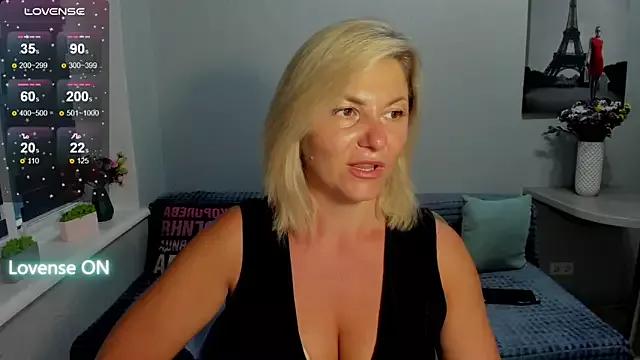 sweet___margaret from StripChat