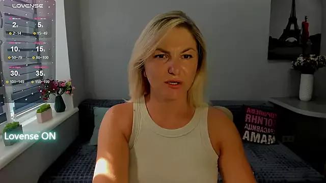 sweet___margaret from StripChat