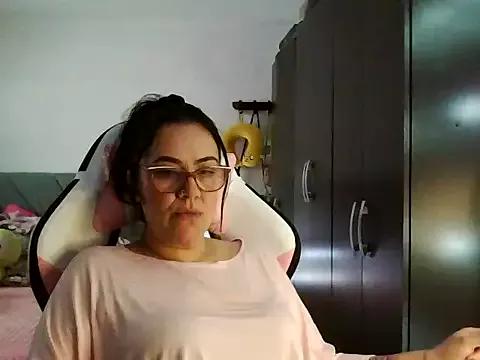 sweet_adele_ from StripChat