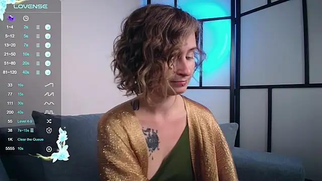 Explore our live girls sluts from our Custom and Multi clubs and checkout exclusive access to highly interactive content, such as shape, hair, titties, pussy type and many more.