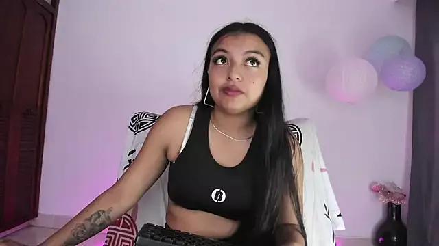 sweet_cinamon from StripChat