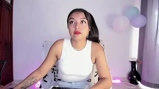 sweet_cinamon from StripChat