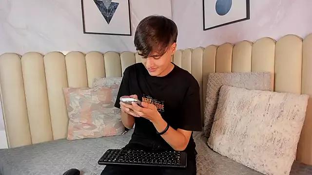 Sweet_petter webcams show profile image 