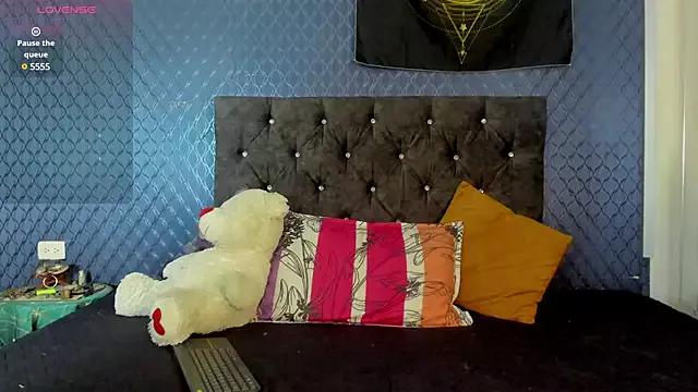 Sweet_Sariita webcams show profile image 